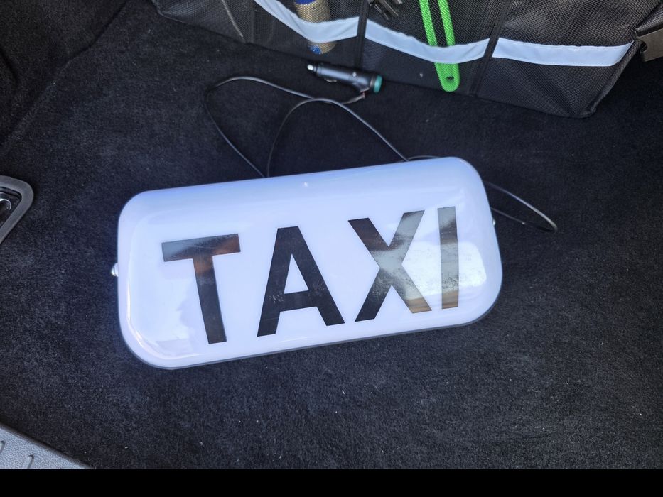 Kogut/lampa taxi z podświetleniem