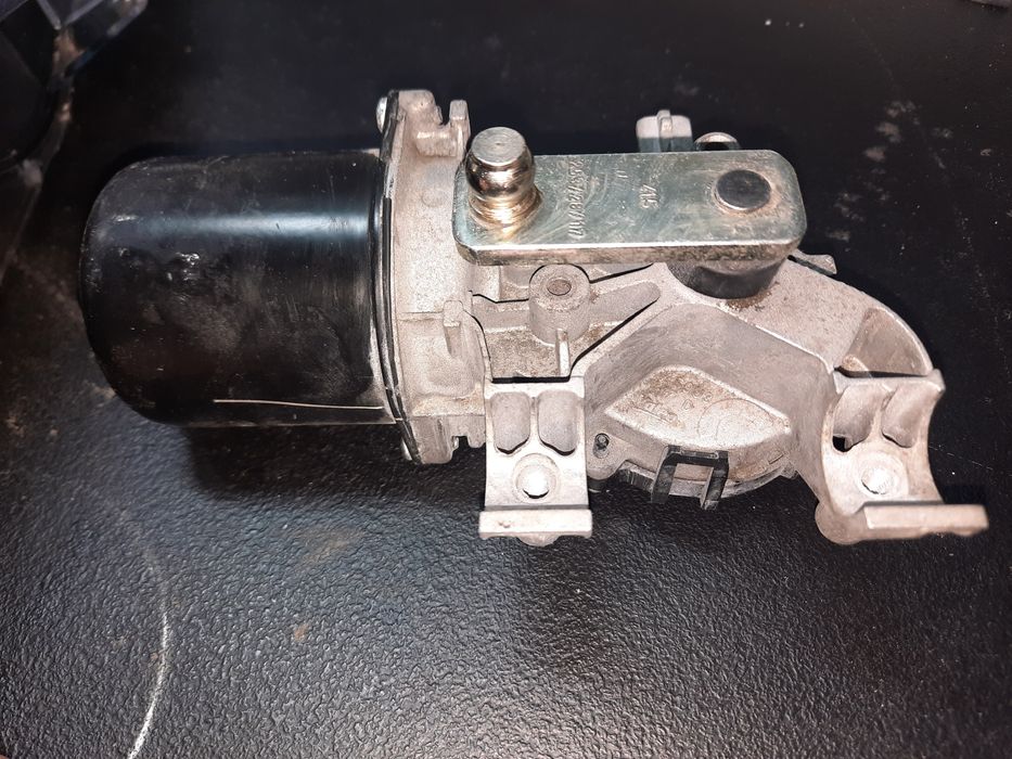 Мотор скло очістітеля, Renault Clio 2017 року