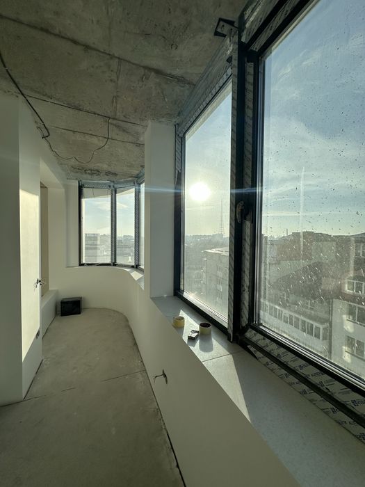 Продам в центрі Sky center 3 км площа 100м2