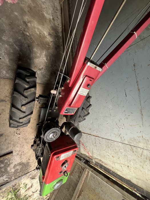 Мтоблок мд-81 фреза плуг, картоплесаджалка та причеп