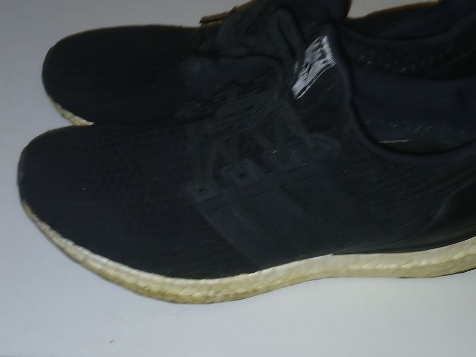 Ténis homem pretos* 46 e meio