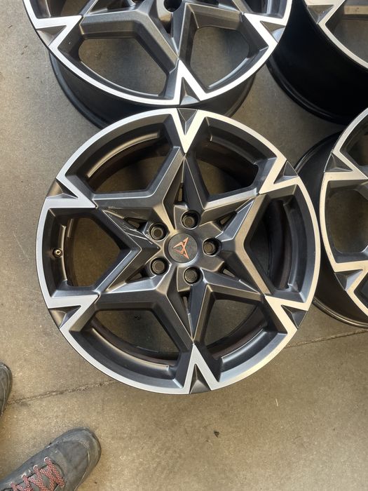 Felgi Cupra Seat leon Fr 19 ateca 5x112 alufelgi audi vw golf skoda