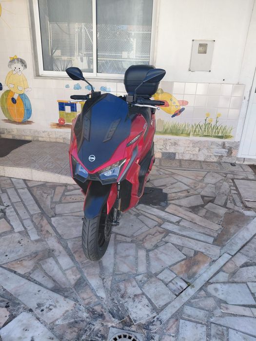Vendo Moto Sym 125 Jet Revisões em dia na Concessionária 16200 km