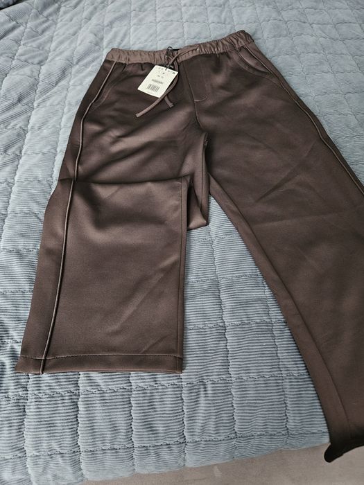 Spodnie dresowe Bershka r.M