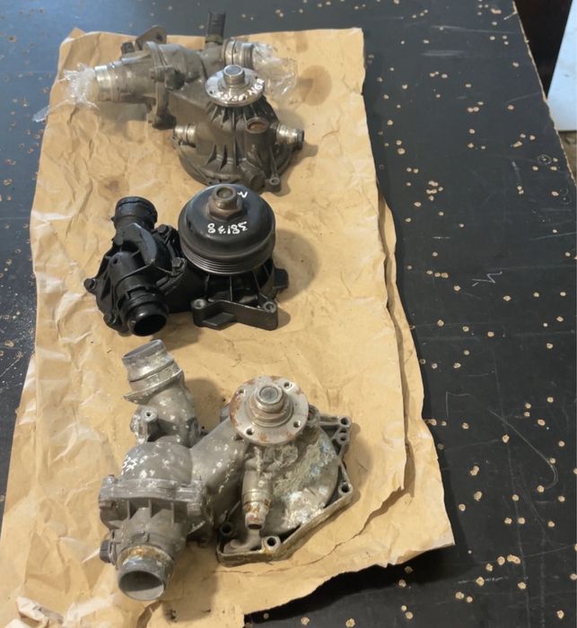 Помпа Бмв е39 е38 е53 е46