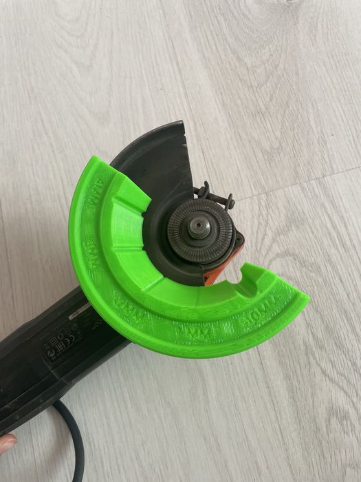 Насадка кондуктор для заточки свердл на болгарку