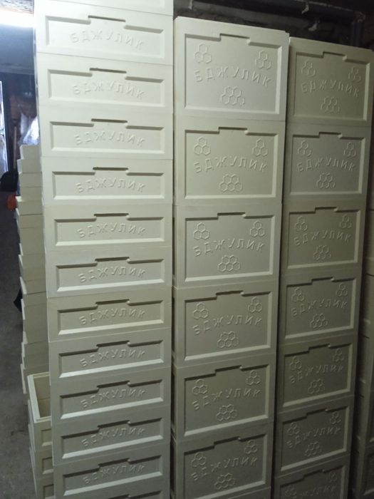 Корпус 300 Дадан, вулик ППУ на 10 рамок