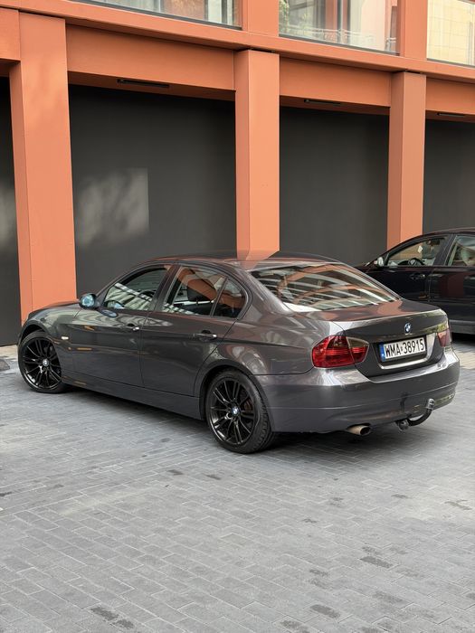Bmw e90 2.0 benzyna+Lpg•sedan