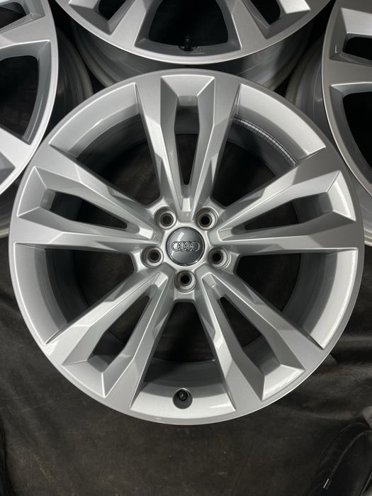 Диски R19 5x112 Et28 8.5J. Audi Q7 Q5 Q3 A8 A7 A6 C8 C7 A5 A4 VW Touar