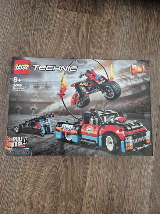 Novo - Lego technic stunt show mota e camião de acrobacias