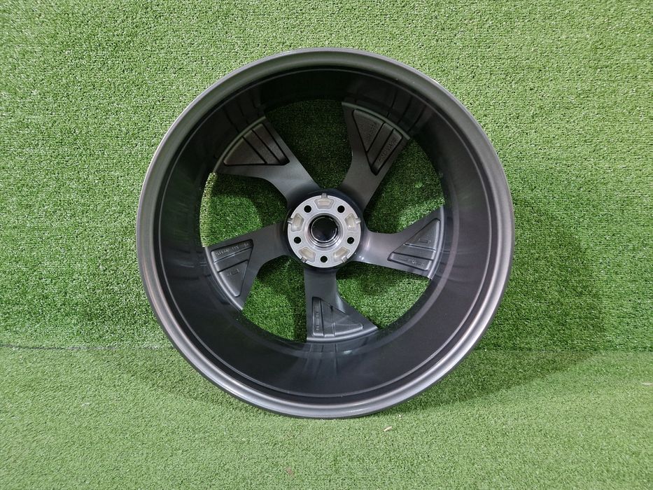 Диски R22 5 x 112 CB 66.5 Audi  Q7 Q8 DAU107