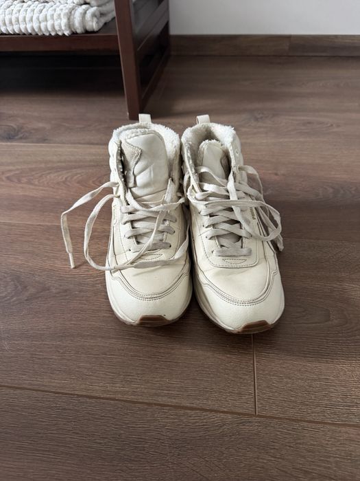 Продам теплі черевики Puma