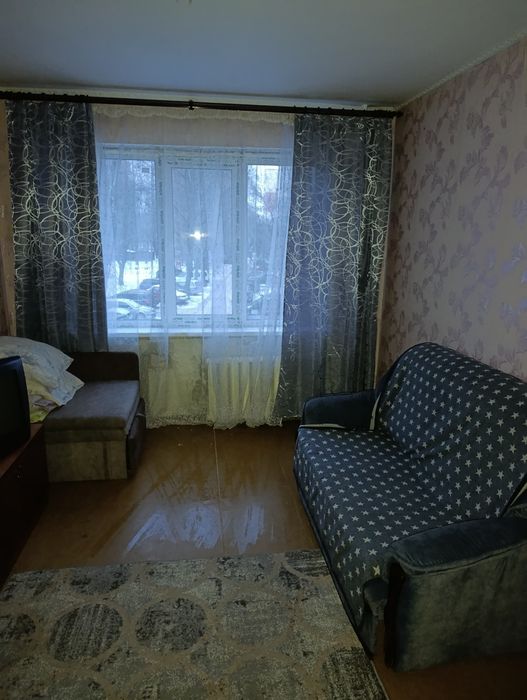 Алмазний. Автовокзал, 23 Вересня, 900гр,5 окремих спальних місць.