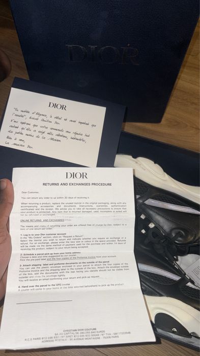 Dior B22 preto e branco