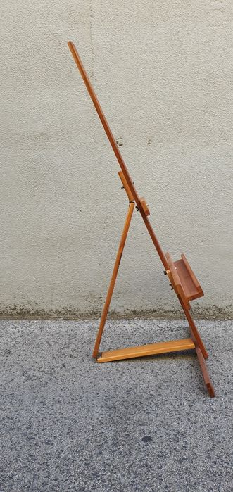 Cavalete de madeira para quadros