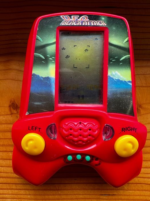 Kultowa Gra LCD UFO Black Attack | RETRO lata 90/00 | Sprawna! Unikat