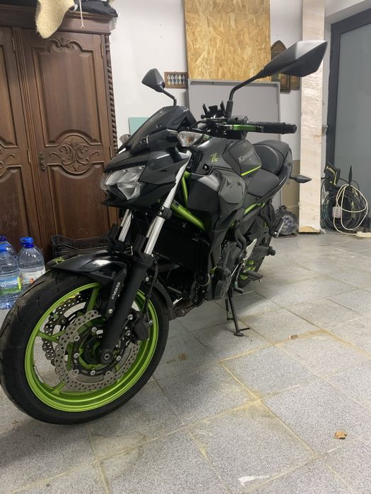 Kawazaki z650  naked
