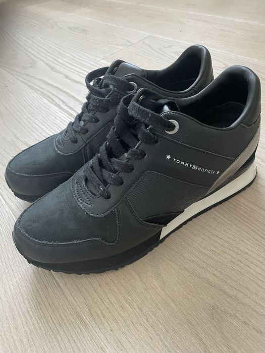 Кросівки Tommy Hilfiger, розмір 41.
