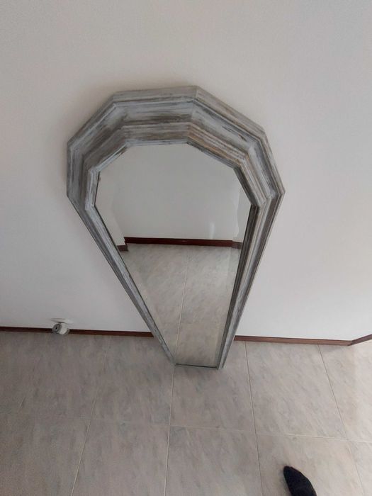 Espelho de quarto  alto cinza
