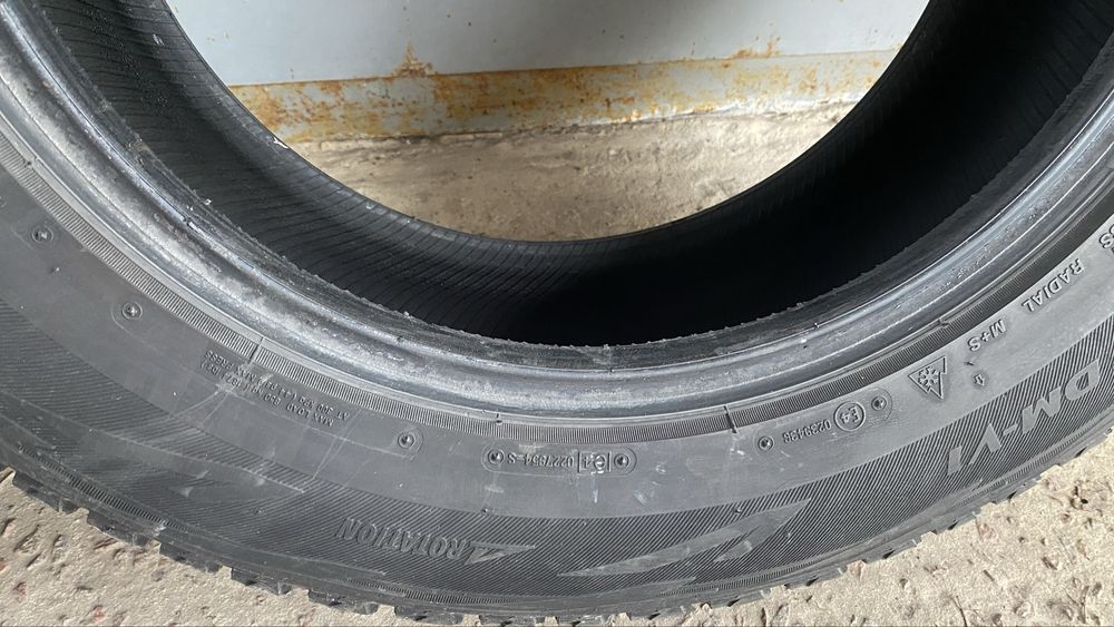 Шини зимові Bridgestone Blizzak dm v1 225 65 r17