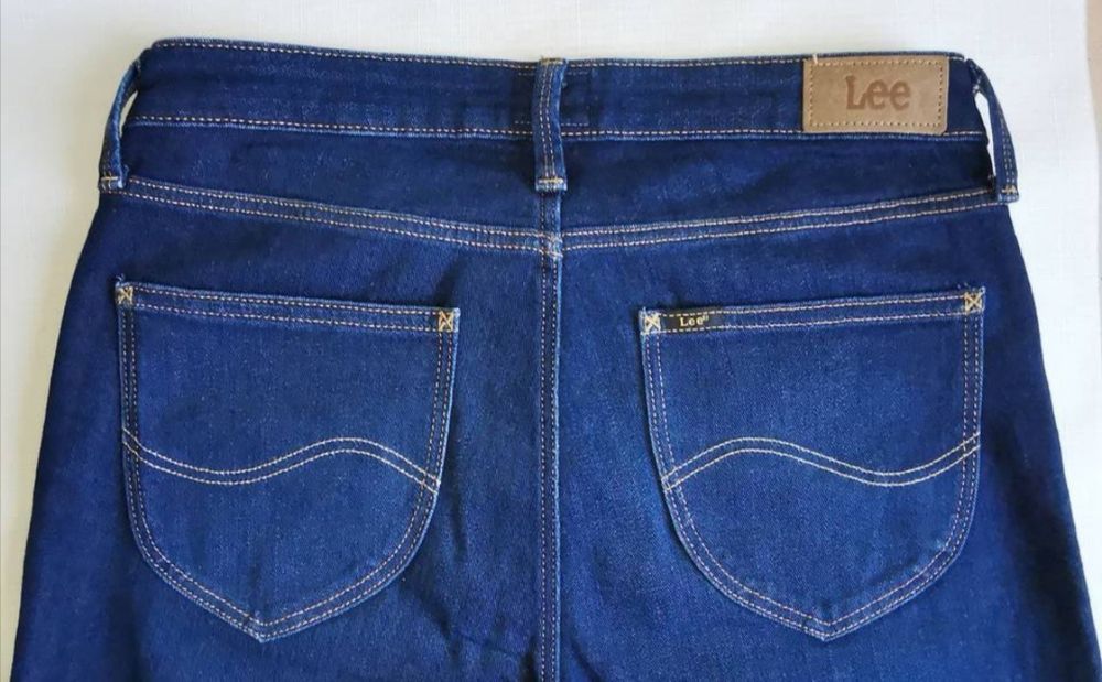 Jeansy Lee r 28 /33