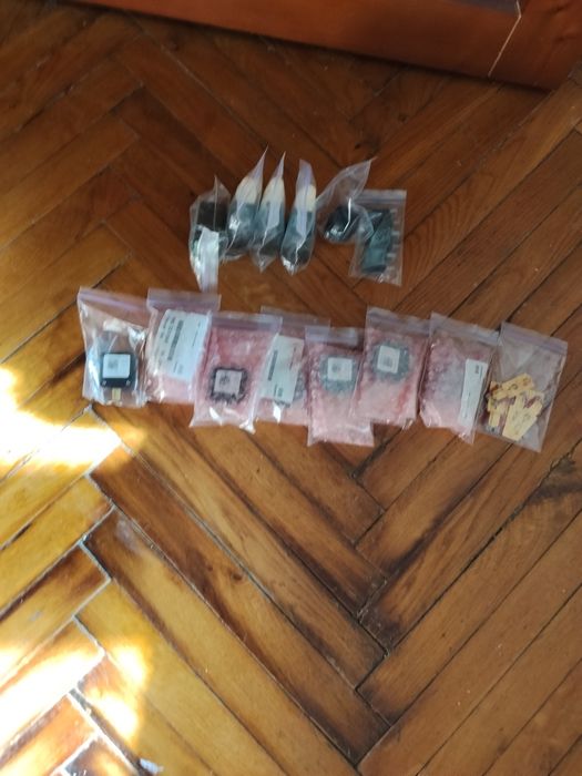 Реле різних видів та підсилювач антени WAG