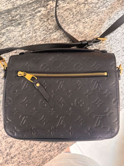LV pochette metis
