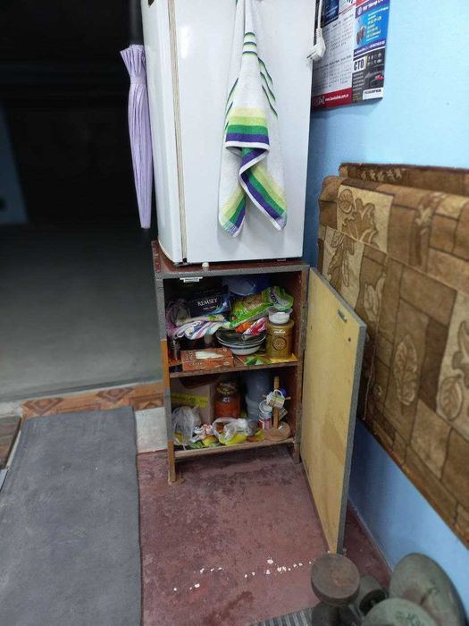 Продам капитальный гараж, район Пески