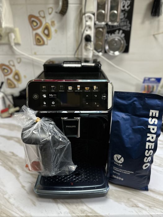 Зернова кавоварка philips latte go 5400 сток стан новоі
