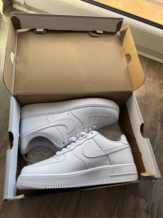 NOWE Nike Air Force 1 białe rozmiar 44 – kultowe sneakersy AF1
