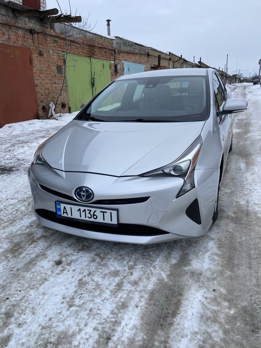 Оренда/Аренда Toyota Prius 50 гібрид+ГБО