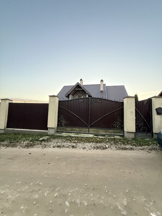 Продаю будинок біля Новояворівська