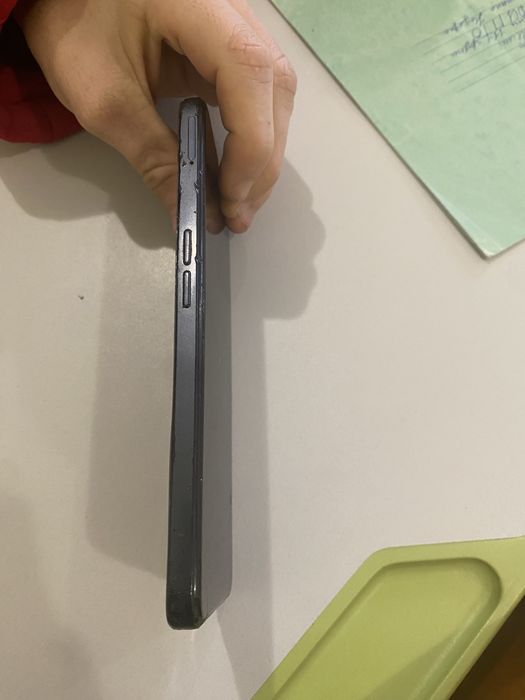Realmi C35 в нормальному стані