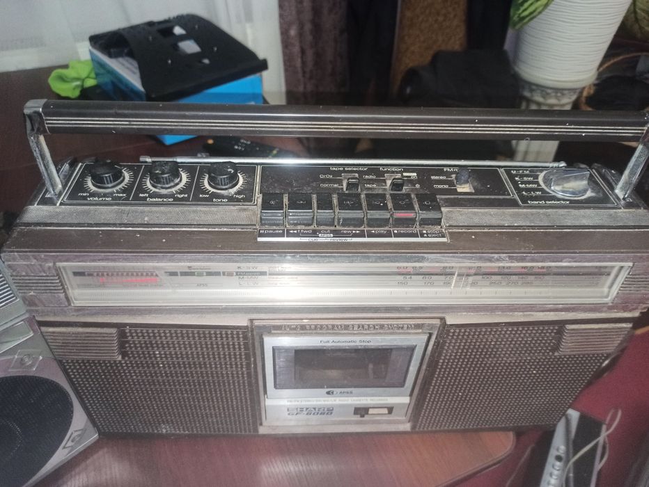 Ретро магнітофон Шарп