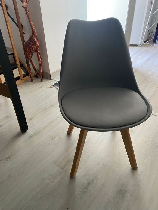 Conjunto de 4 cadeiras