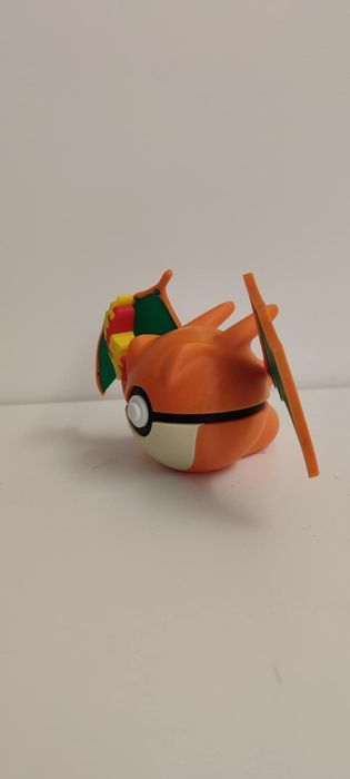 Charizard pokeball pokemon 3d