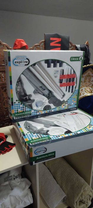 Vendo 2 conjuntos de ciência explorer telescópio mais microscópio
