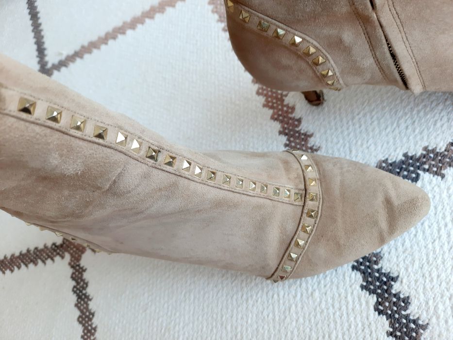 Botins bege Zara -tamanho 39
