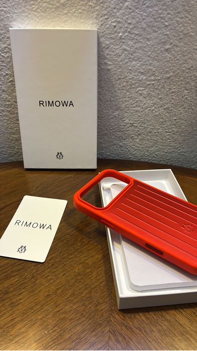 Capa iphone 17 pro max vermelha