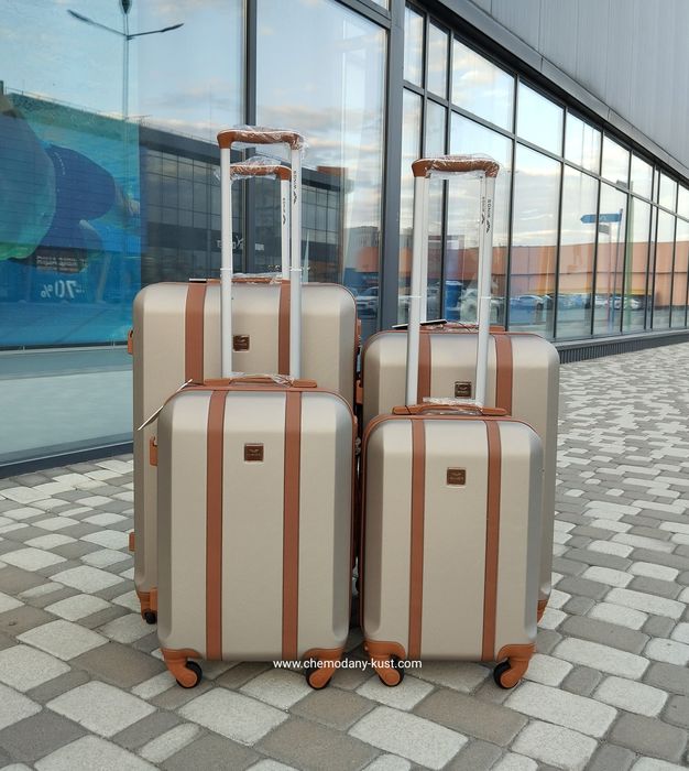 Чемодан валіза Wings GDW01