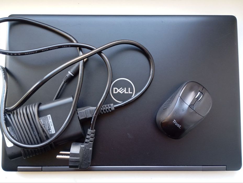 Ноутбук Dell Latitude 5590 i5-8350U/8Gb DDR4/256Gb SSD/15