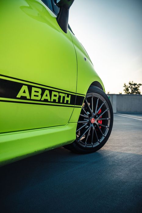 Abarth 595 Turbo wynajem Fiat 500 wypożyczalnia samochodów