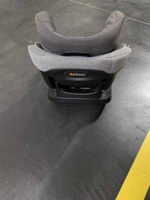 Cadeira Besafe (a partir até os 4/5 anos) c/ isofix Besafe