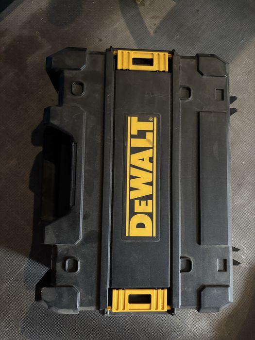 Dewalt młot kujący SDS-max D25810k-QS