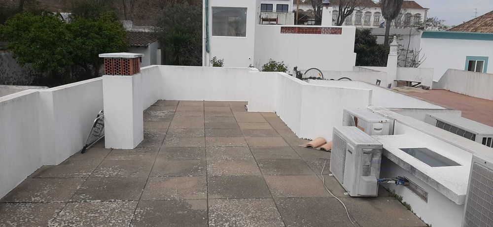Arrenda se T1 em Tavira