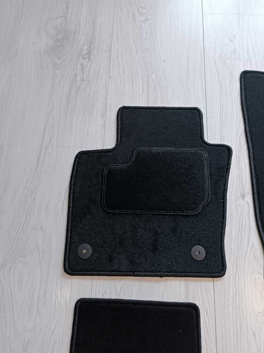 Dywaniki Welurowe Audi Q3   Rok 11-18 Dopasowane STOPERY