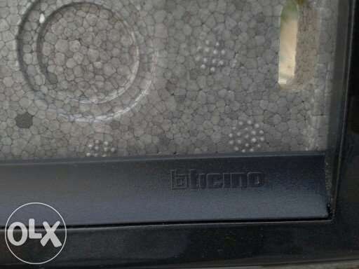 Espelhos bticino para tomadas e interroptores