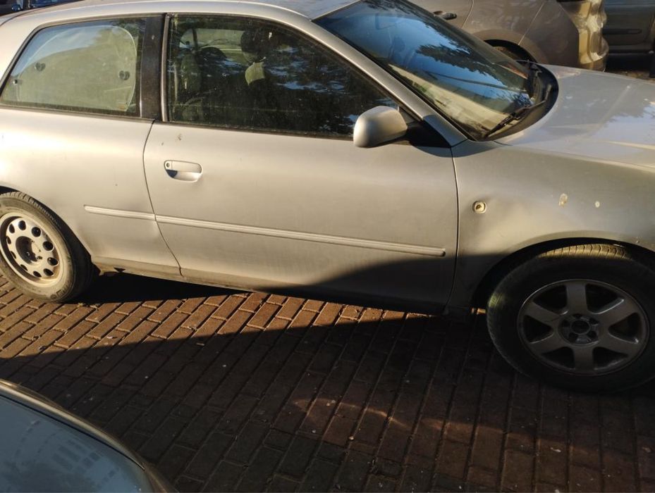 Audi A3 gasolina 1.6 !!!