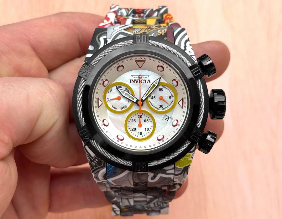 Invicta 34714 Reserve Bolt Zeus 53 мм Graffiti HydroPlated 200MT Swiss