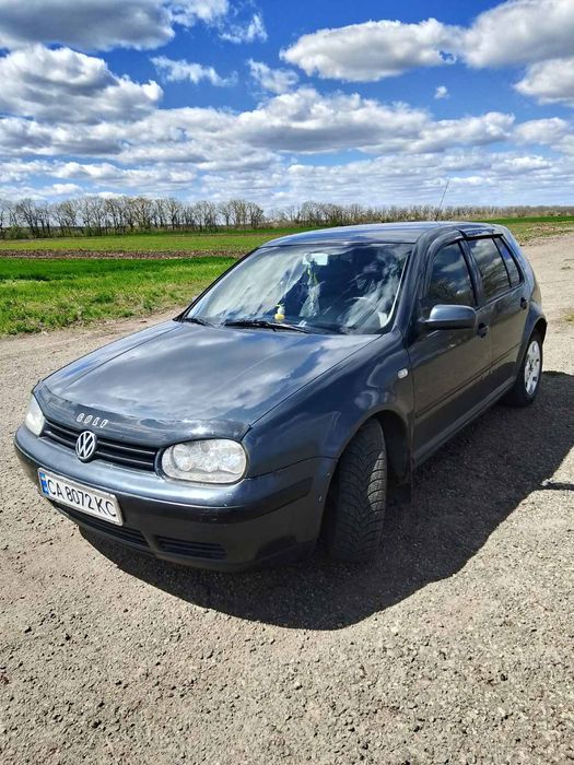 Авто Гольф4 1.6 Бензин